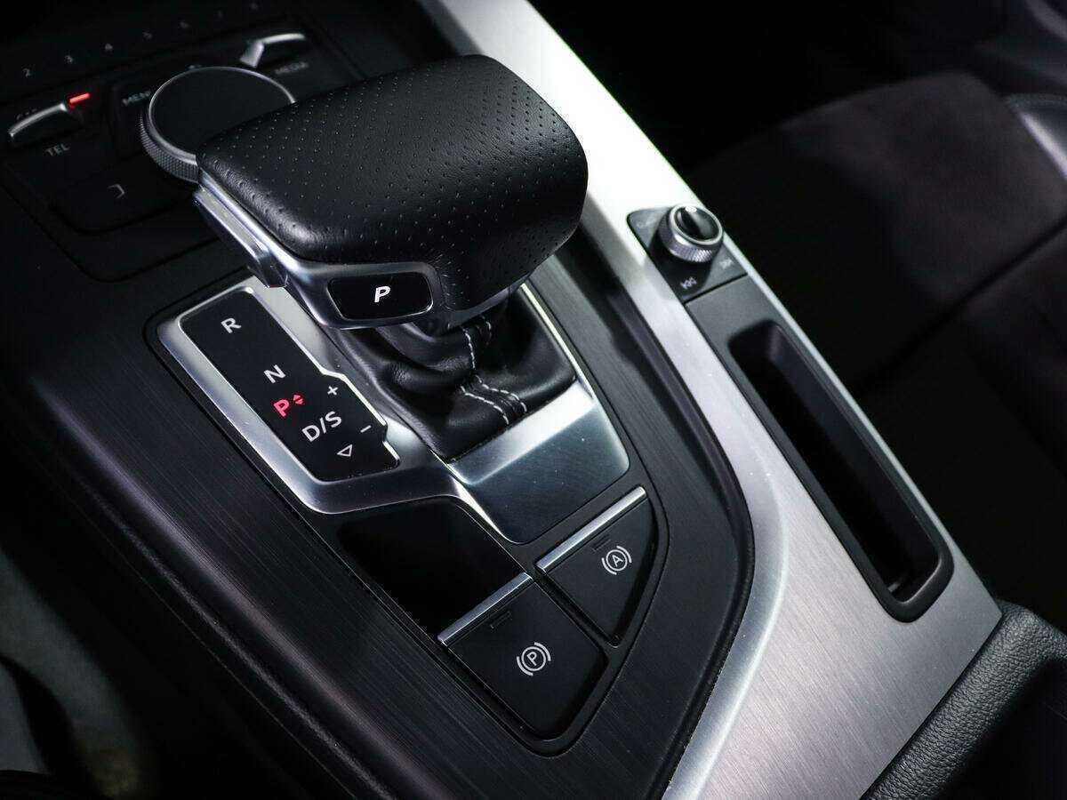 Купить Audi A4 с пробегом. Фото: #14