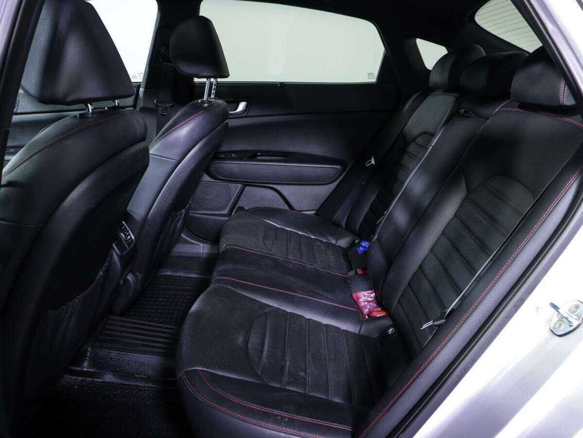 Купить Kia Optima с пробегом. Фото: #9