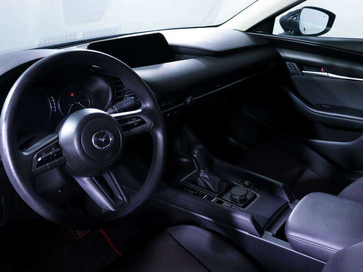 Купить Mazda 3 с пробегом. Фото: #11