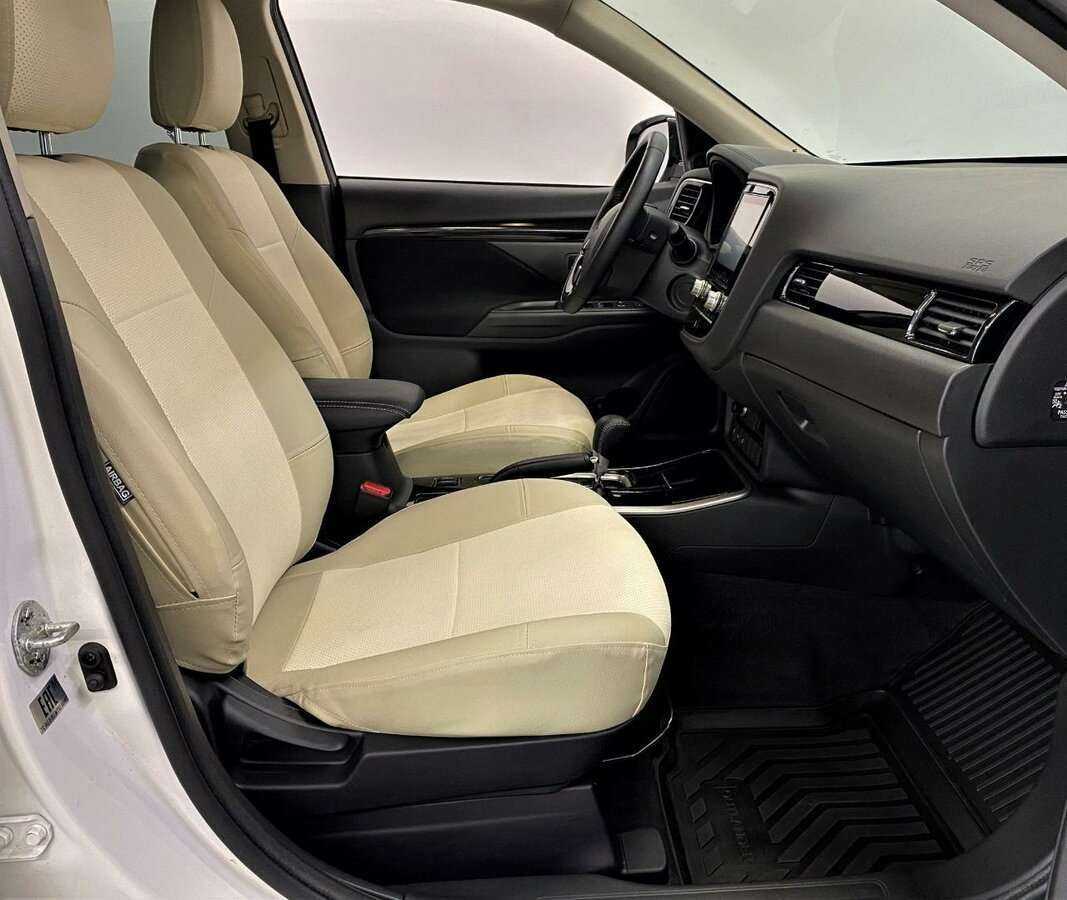 Купить Mitsubishi Outlander с пробегом. Фото: #15