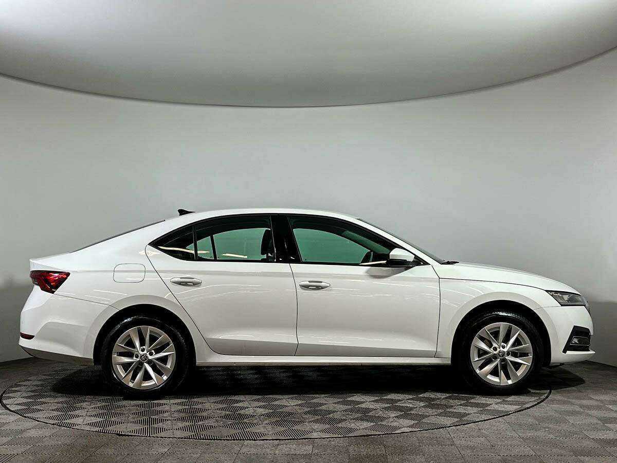 Купить Skoda Octavia с пробегом. Фото: #3