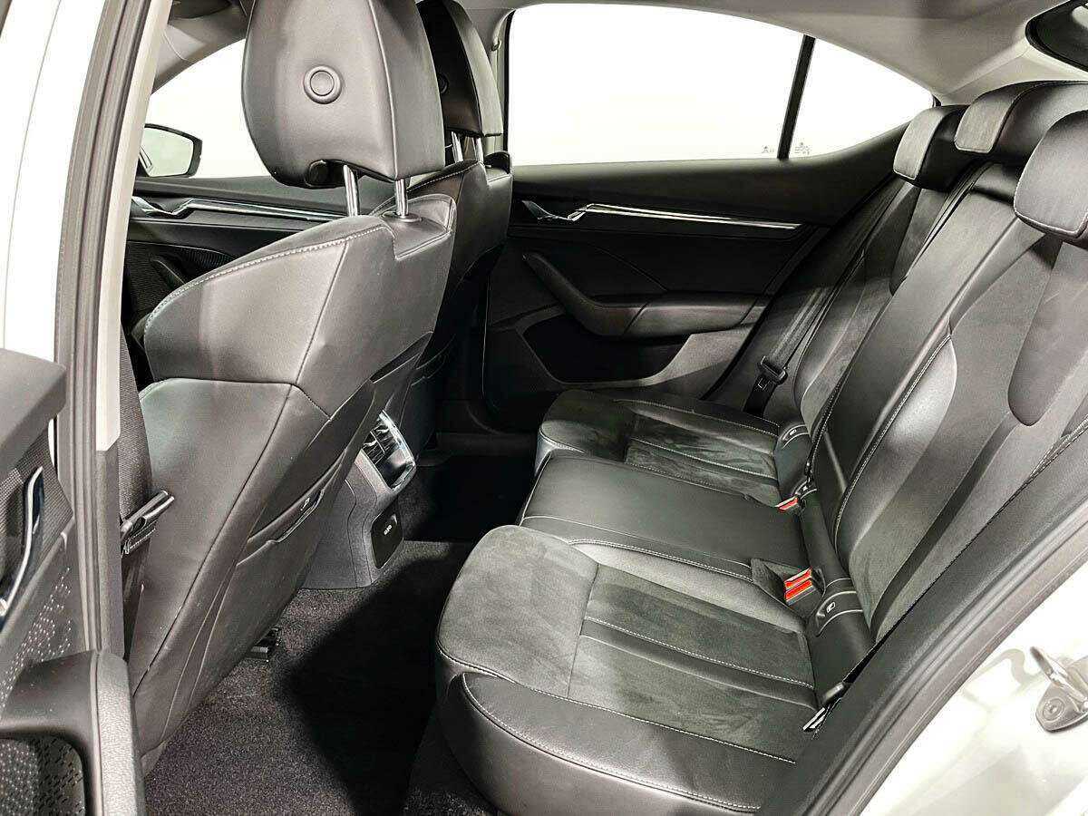 Купить Skoda Octavia с пробегом. Фото: #9