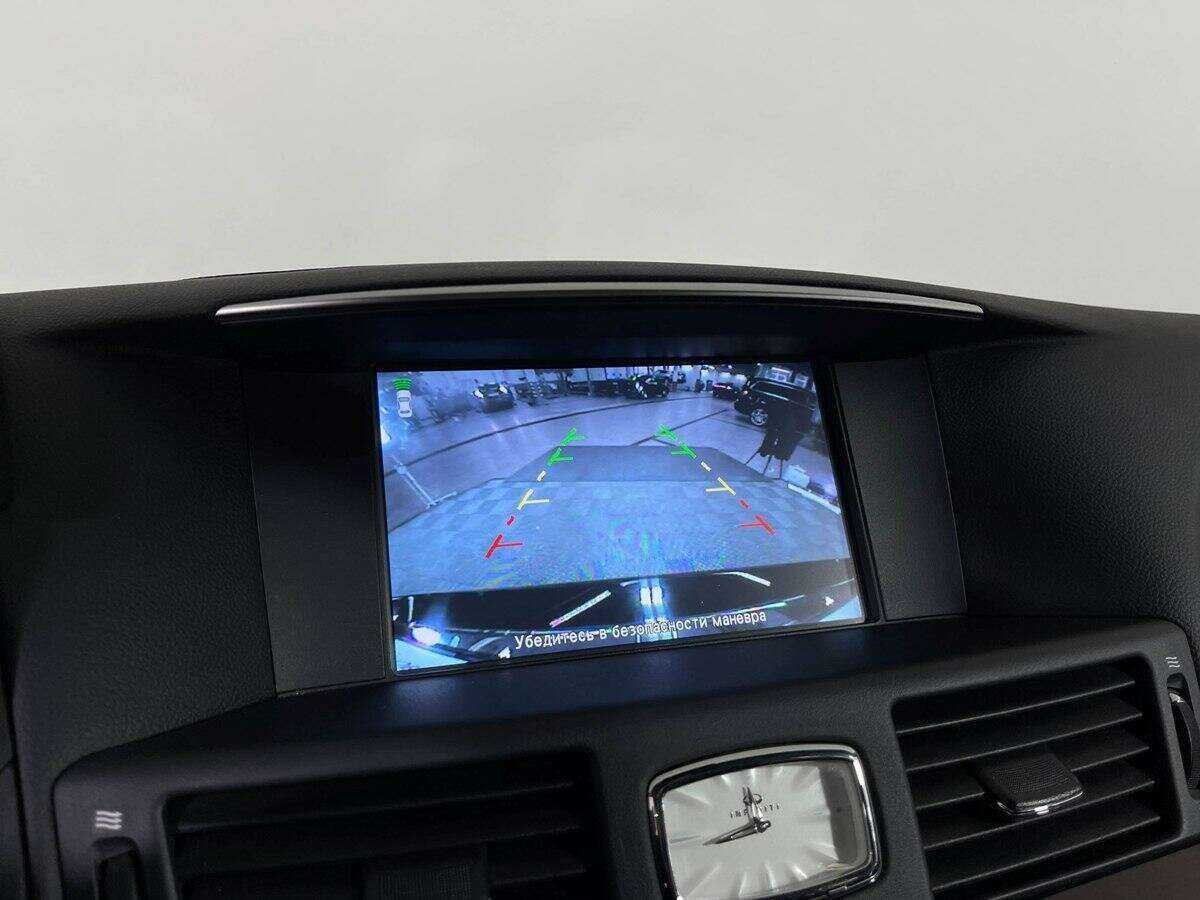 Купить Infiniti Q70 с пробегом. Фото: #12