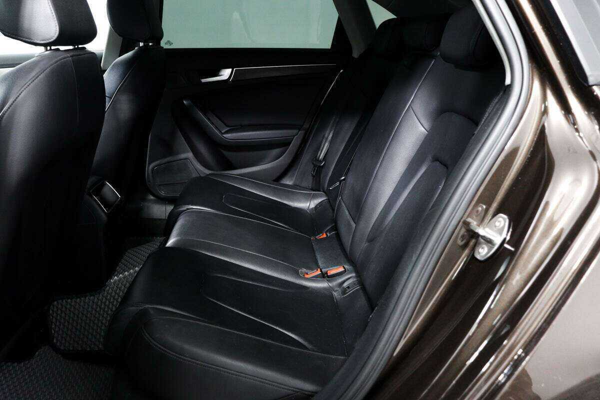 Купить Audi A4 с пробегом. Фото: #7