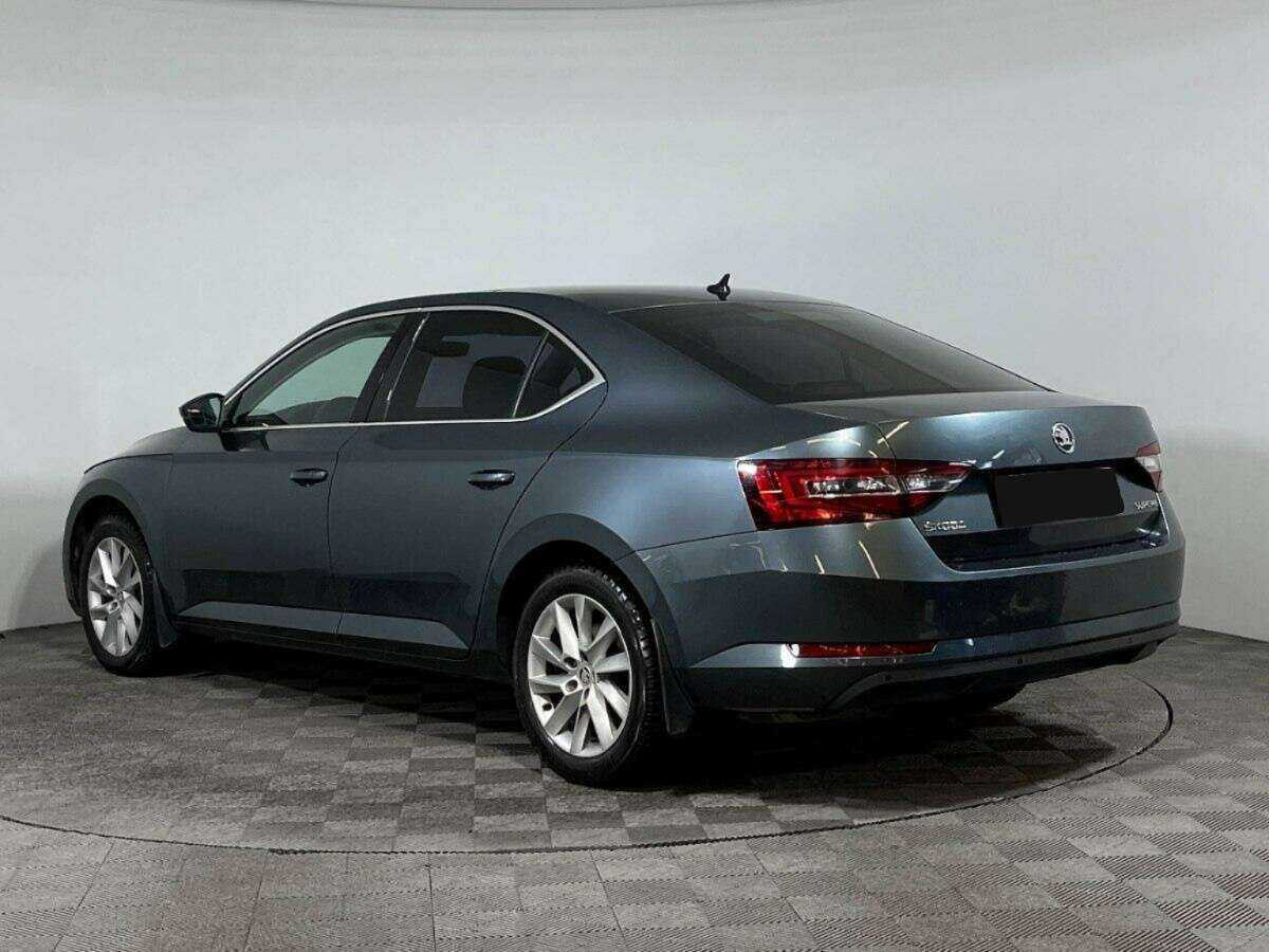 Купить Skoda Superb с пробегом. Фото: #5