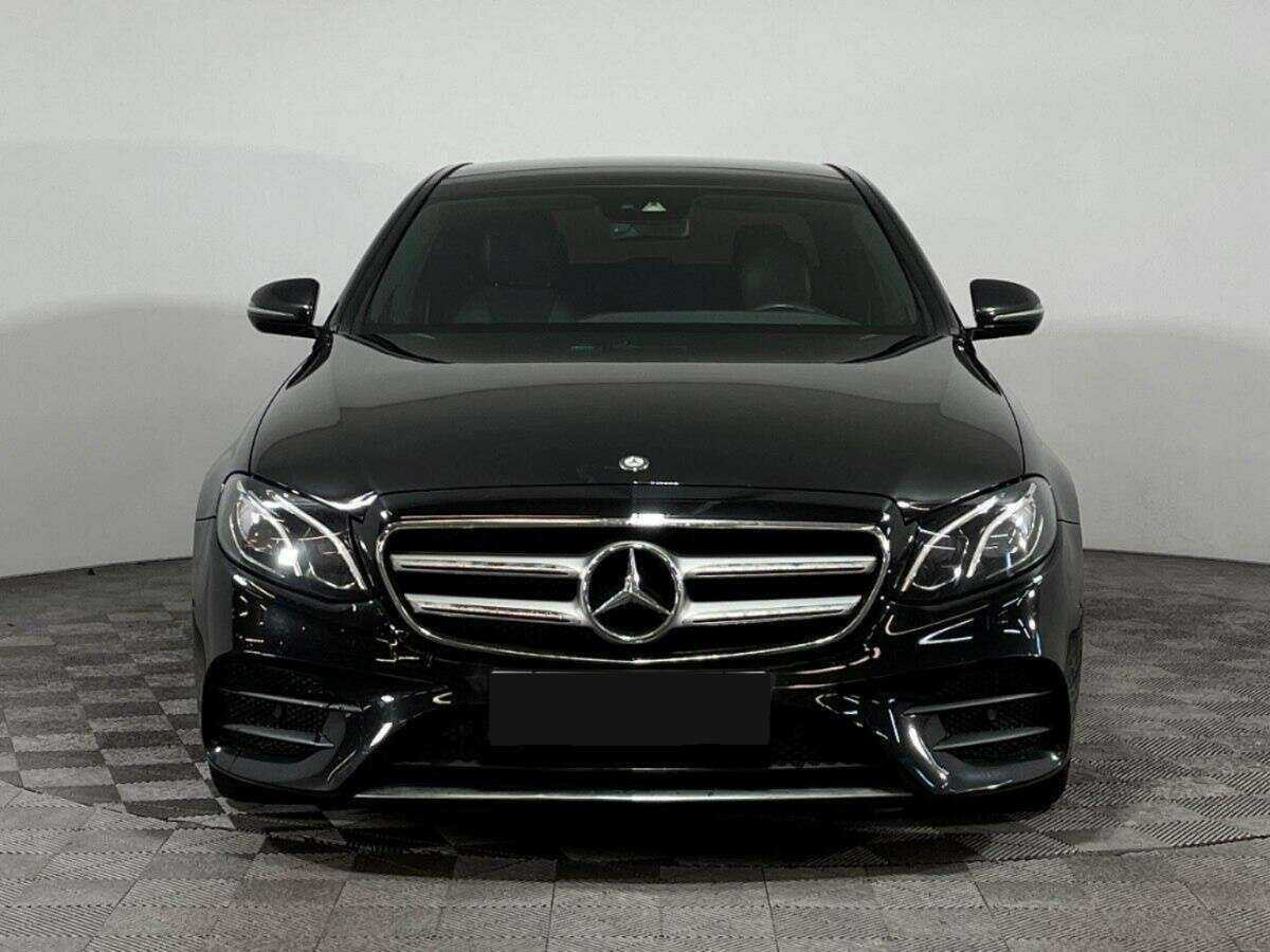 Купить Mercedes-Benz E-Класс с пробегом. Фото: #1