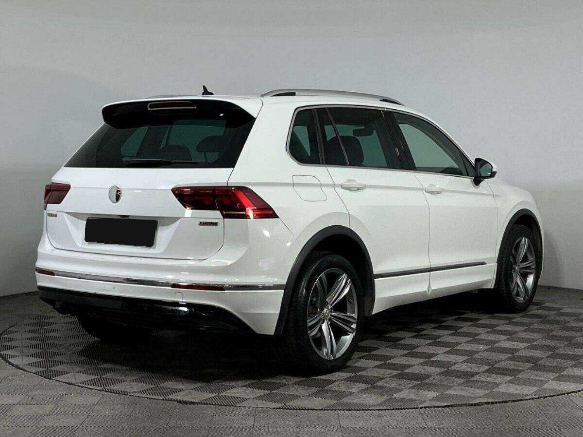Купить Volkswagen Tiguan с пробегом. Фото: #3