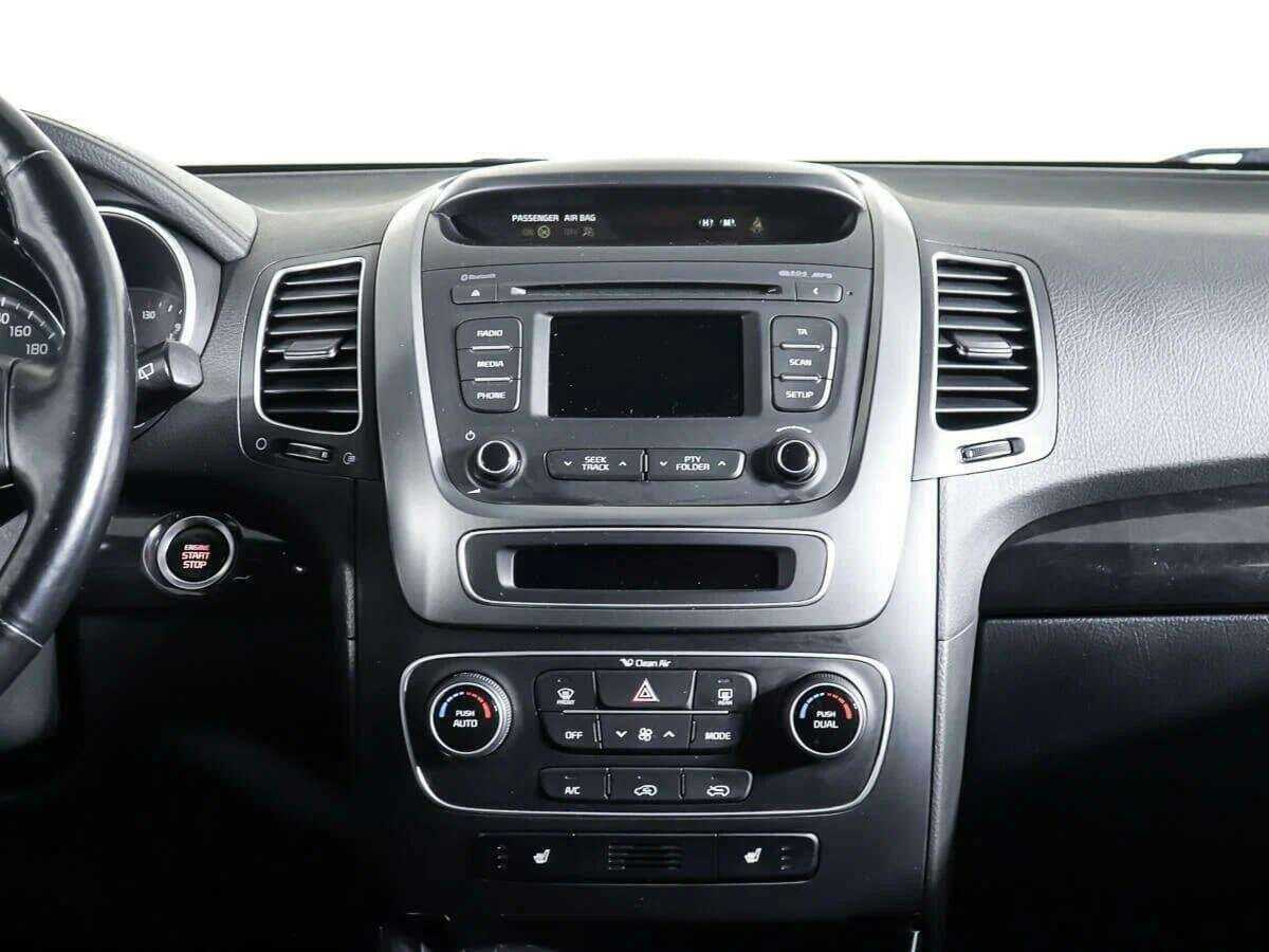 Купить Kia Sorento с пробегом. Фото: #12