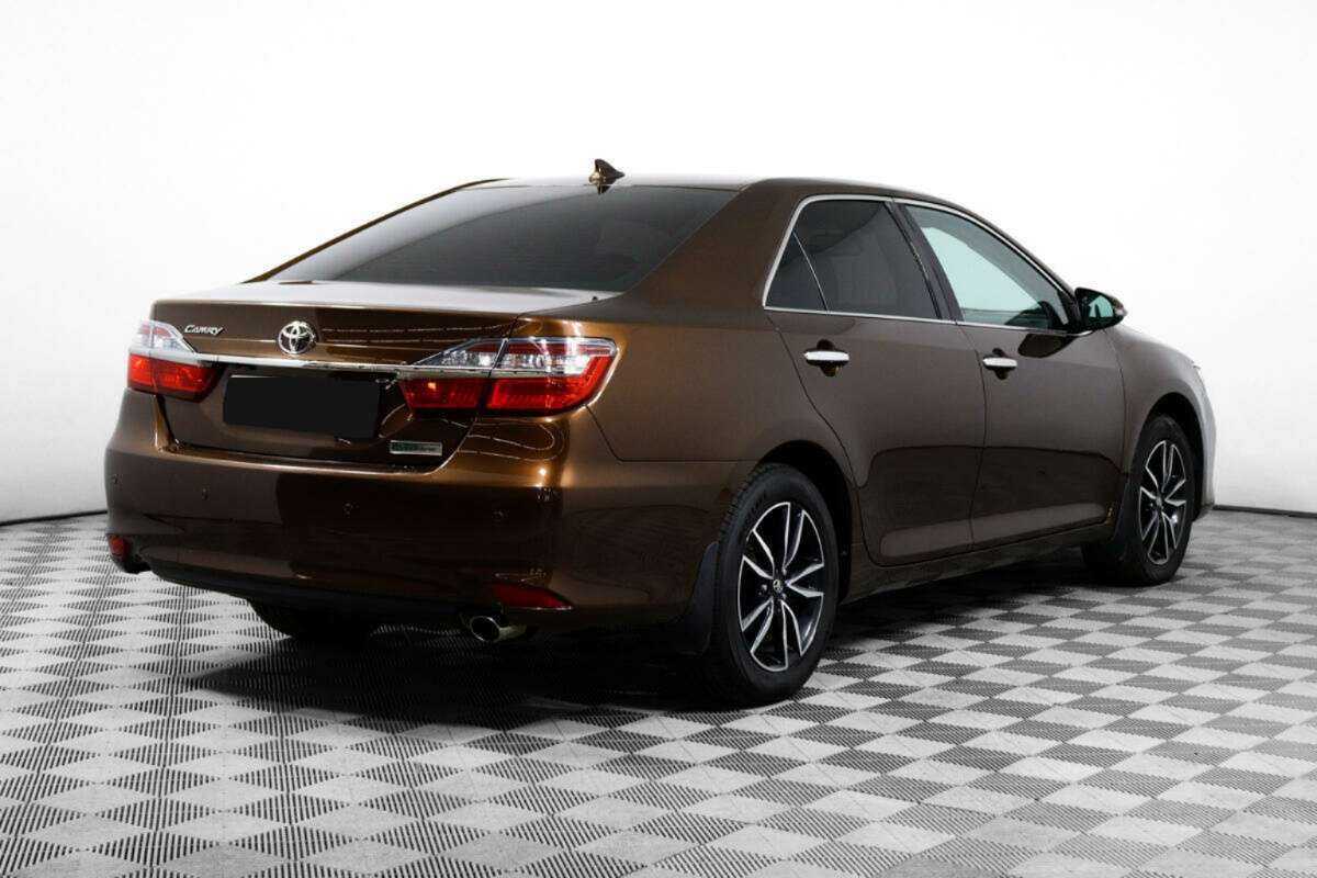 Купить Toyota Camry с пробегом. Фото: #4