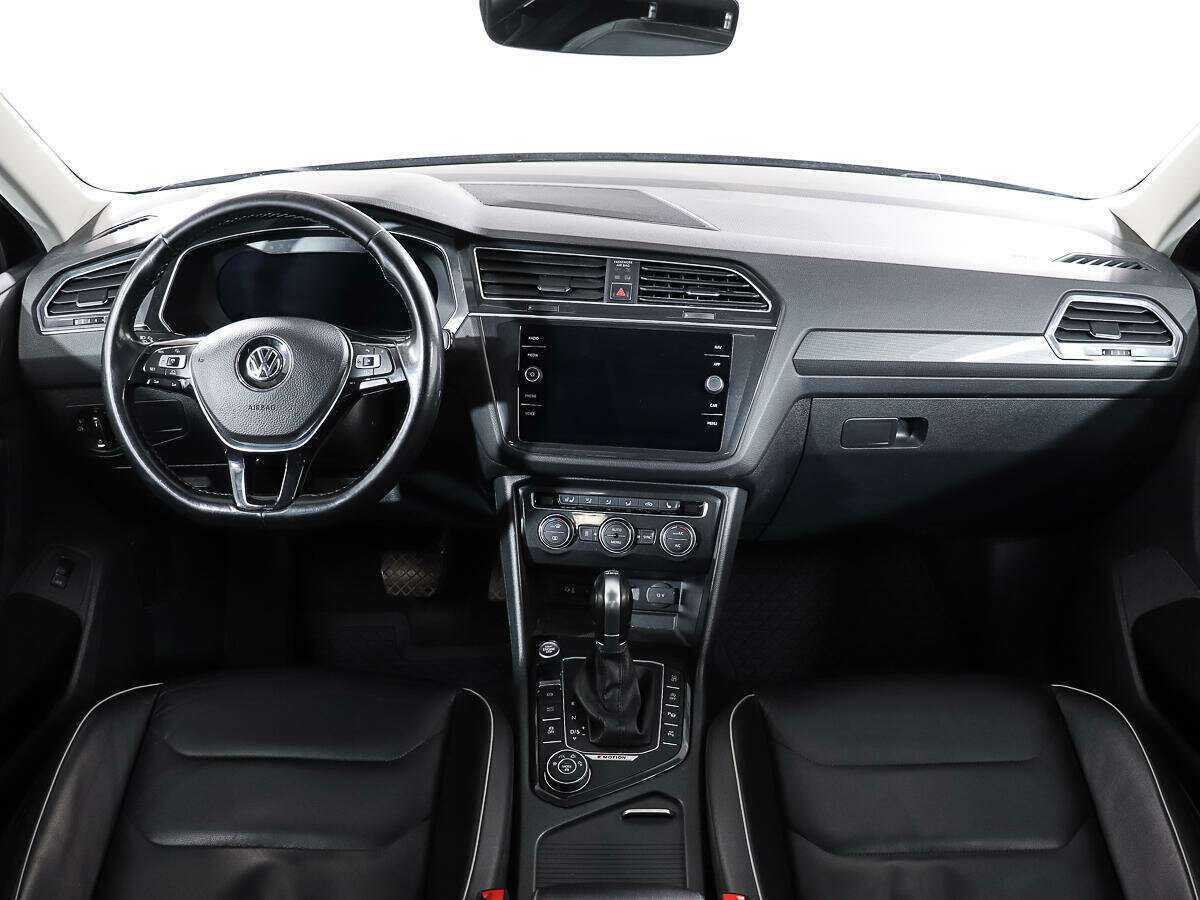 Купить Volkswagen Tiguan с пробегом. Фото: #11