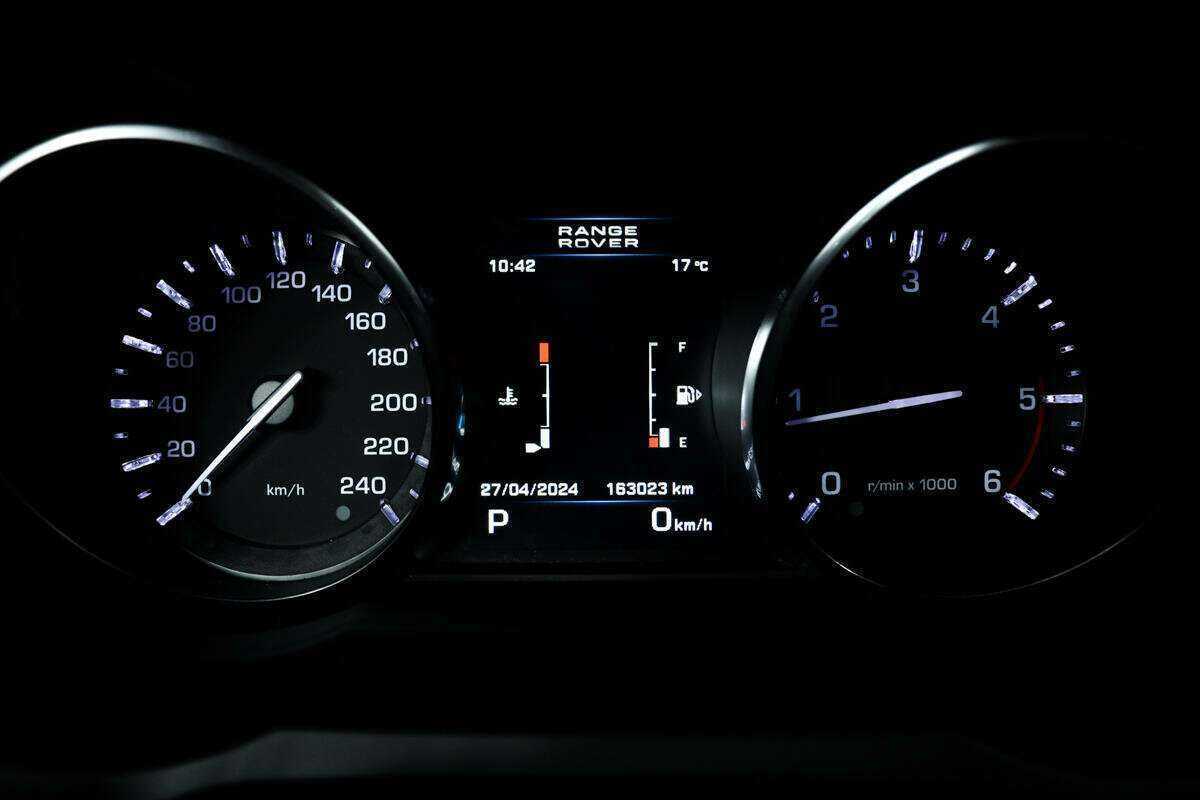 Купить Land Rover Range Rover Evoque с пробегом. Фото: #9