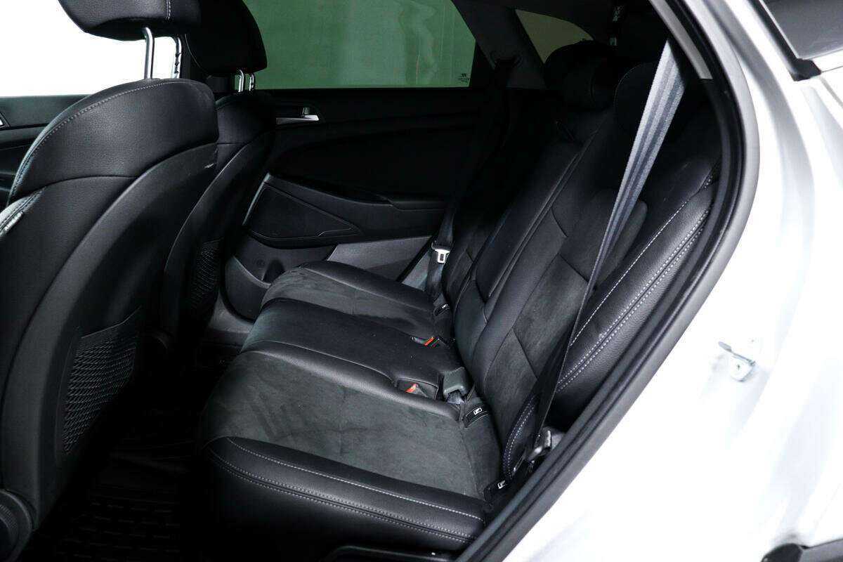 Купить Hyundai Tucson с пробегом. Фото: #11