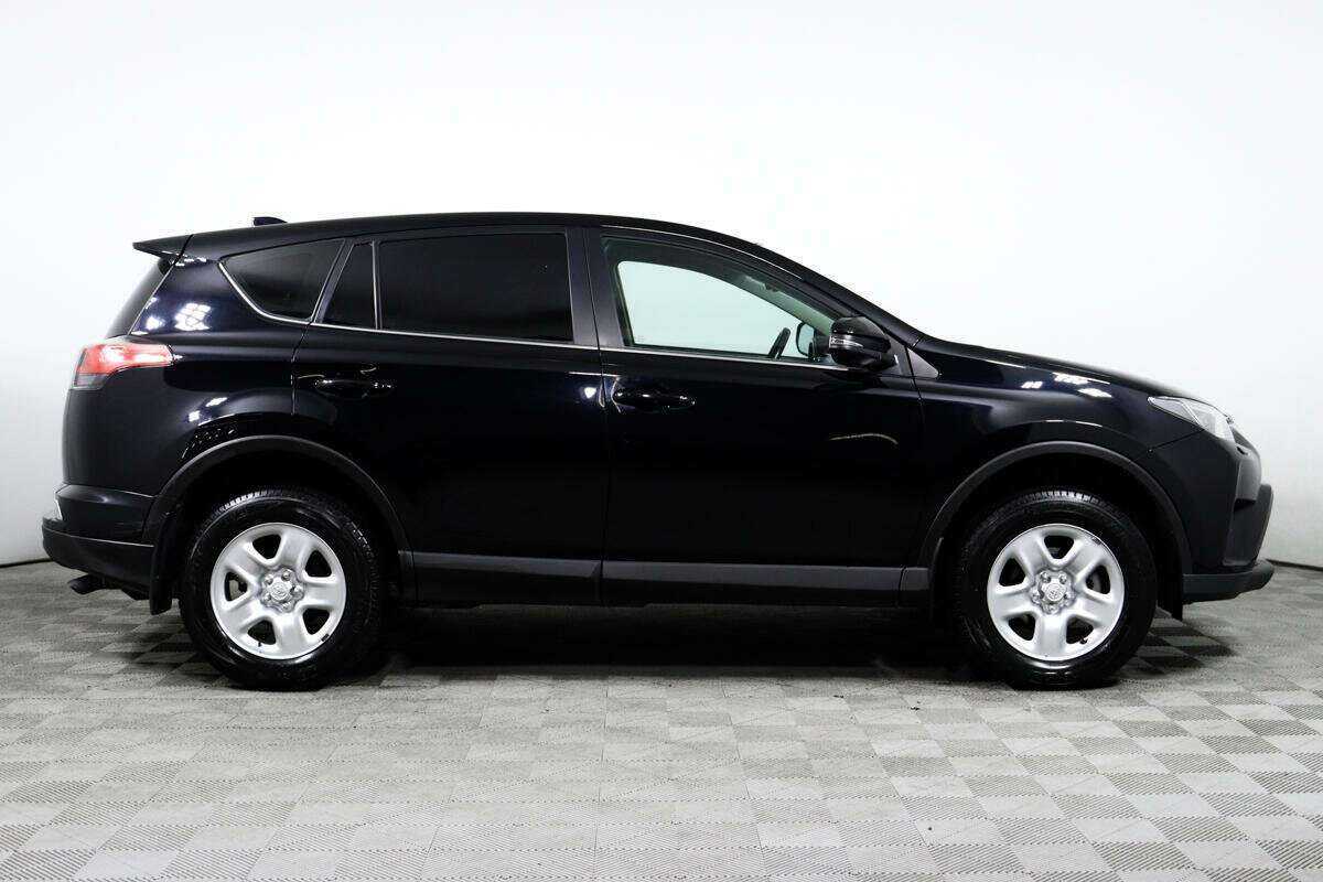 Купить Toyota RAV4 с пробегом. Фото: #3