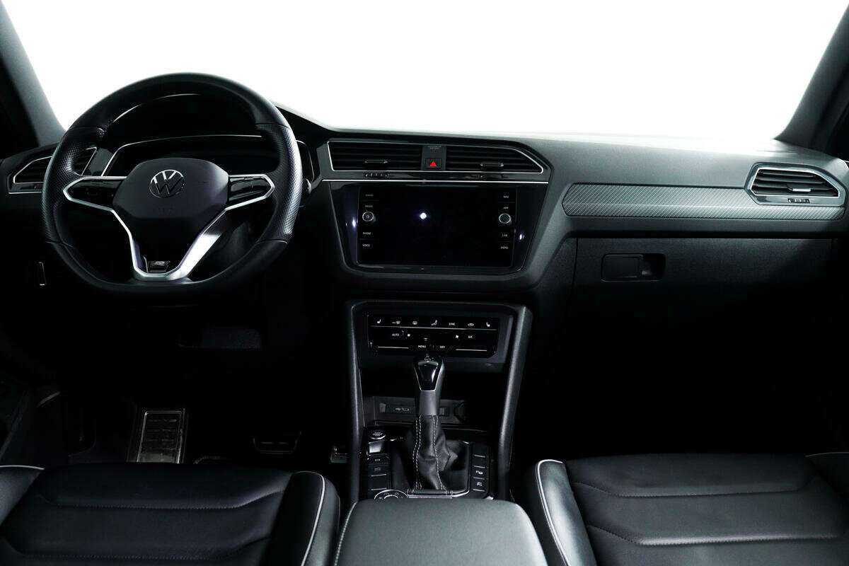 Купить Volkswagen Tiguan с пробегом. Фото: #10