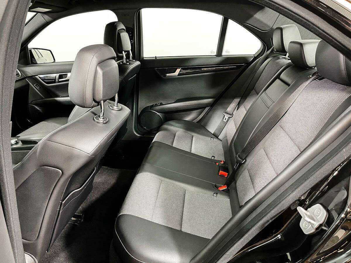 Купить Mercedes-Benz C-Класс с пробегом. Фото: #9