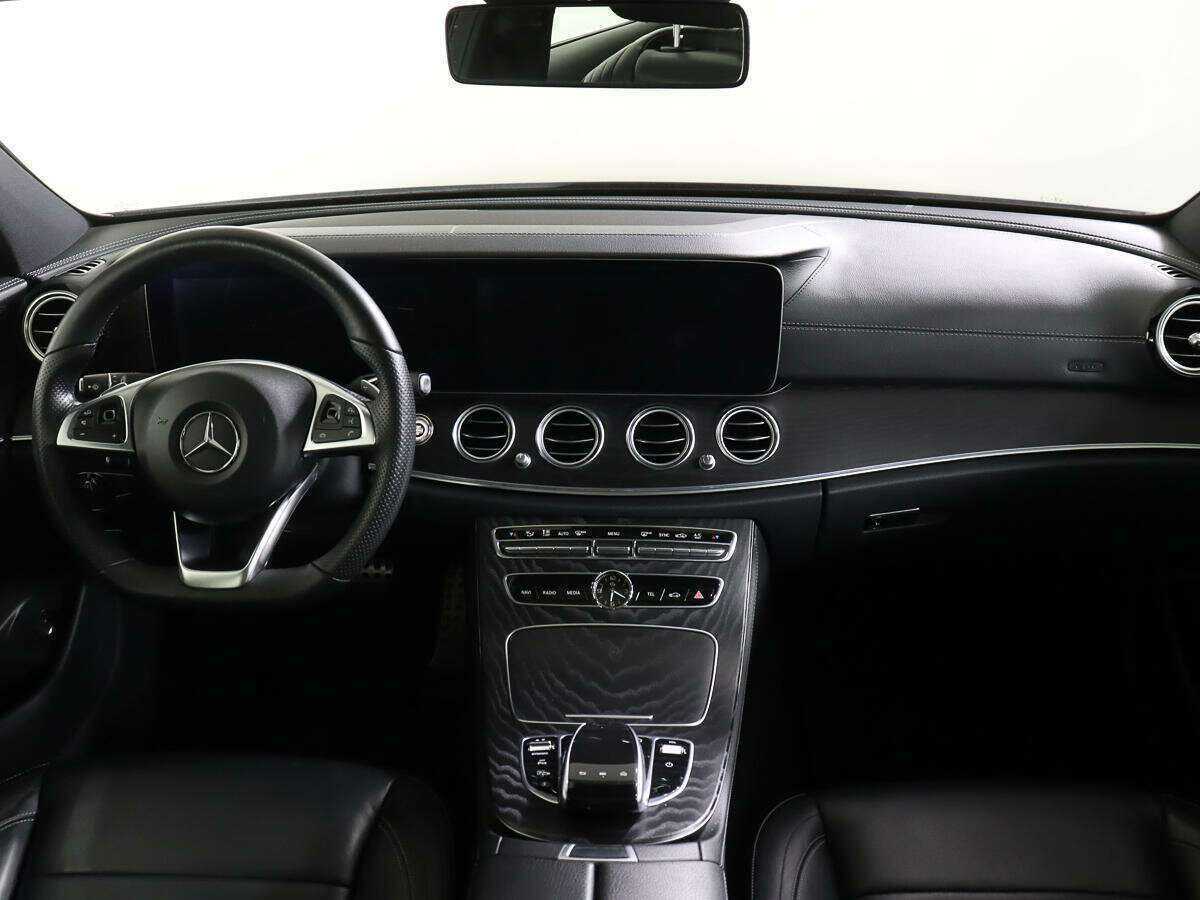 Купить Mercedes-Benz E-Класс с пробегом. Фото: #11