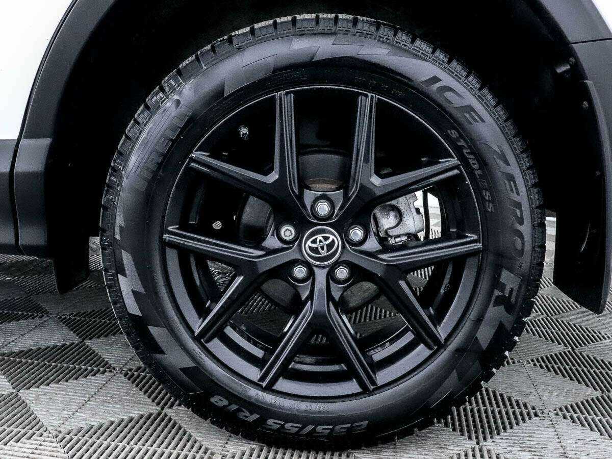 Купить Toyota RAV4 с пробегом. Фото: #12