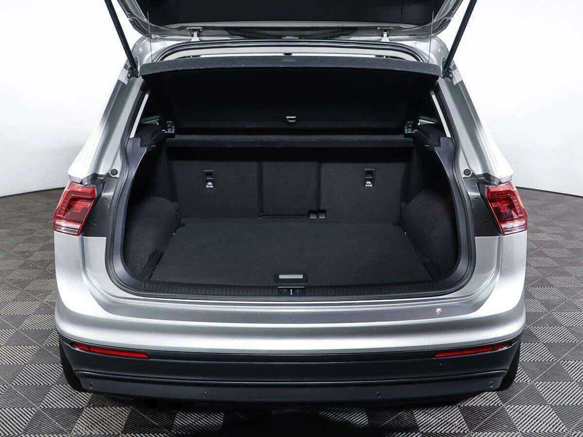 Купить Volkswagen Tiguan с пробегом. Фото: #15