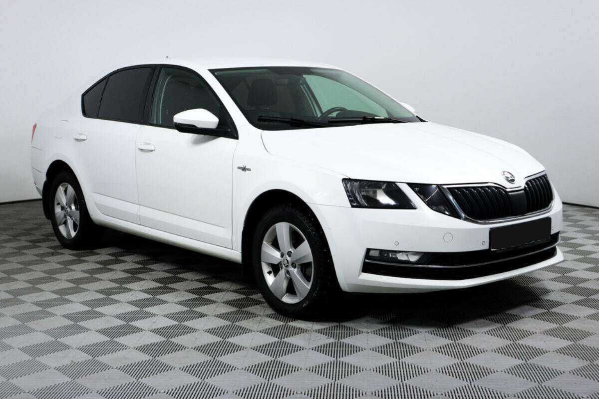 Купить Skoda Octavia с пробегом. Фото: #2