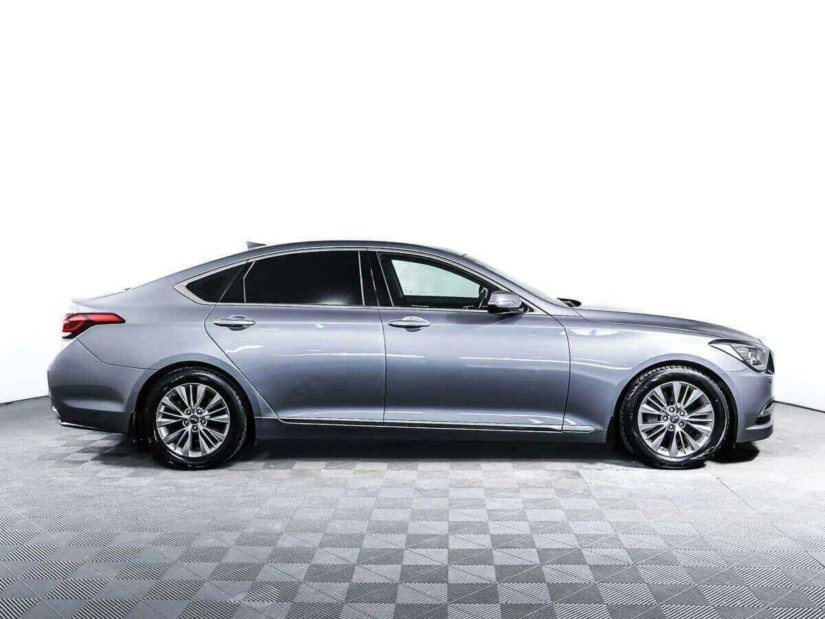 Купить Hyundai Genesis с пробегом. Фото: #3