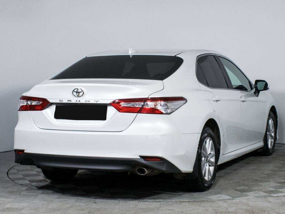 Купить Toyota Camry с пробегом. Фото: #4