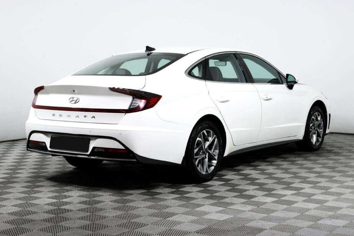Купить Hyundai Sonata с пробегом. Фото: #4