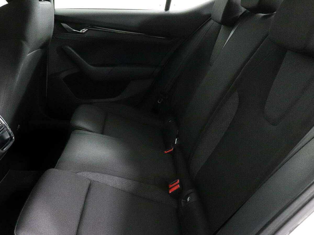 Купить Skoda Octavia с пробегом. Фото: #6