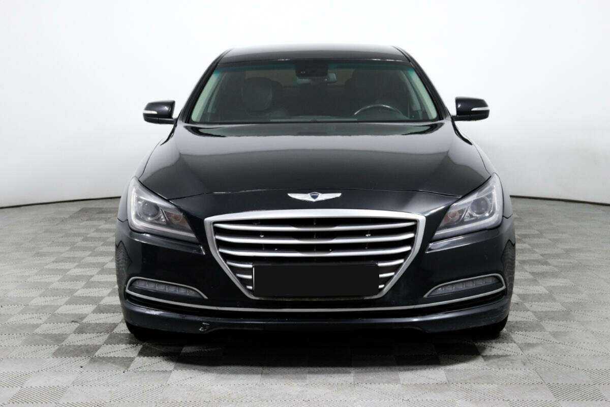 Купить Hyundai Genesis с пробегом. Фото: #1