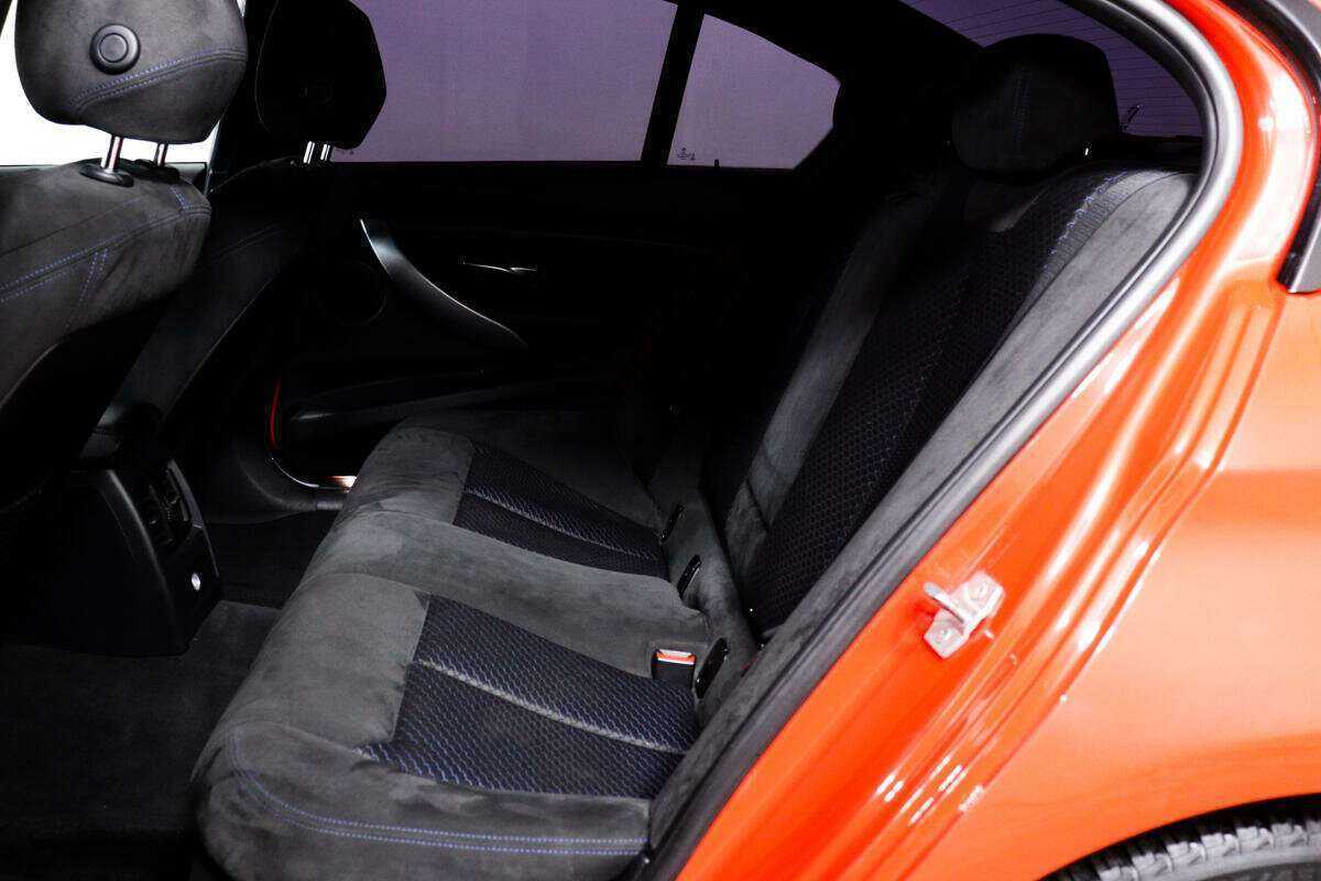 Купить BMW 3 серии с пробегом. Фото: #11