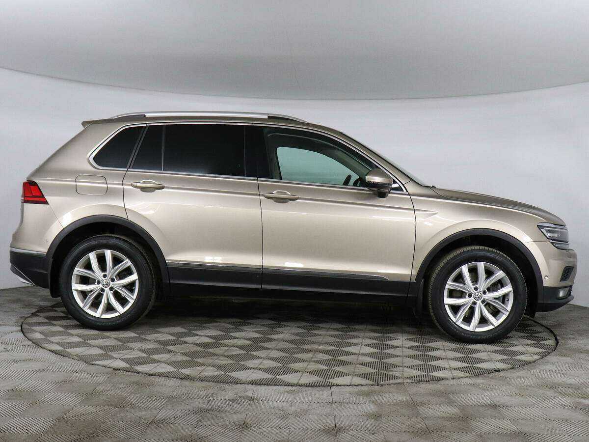 Купить Volkswagen Tiguan с пробегом. Фото: #3