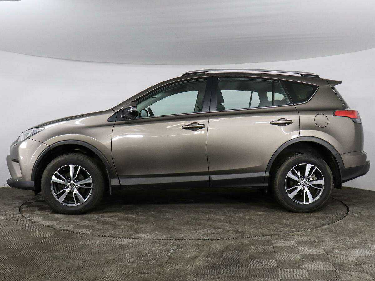 Купить Toyota RAV4 с пробегом. Фото: #7