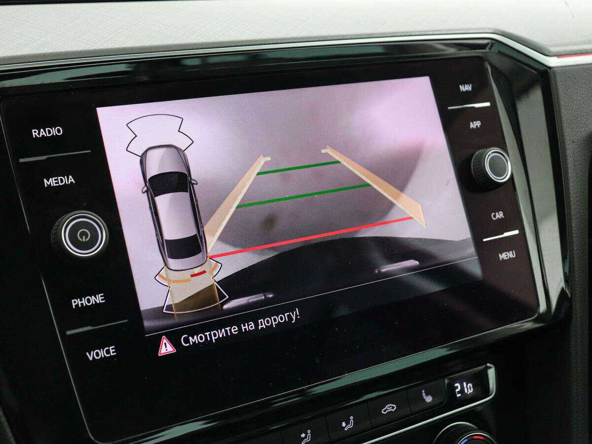 Купить Volkswagen Passat с пробегом. Фото: #12