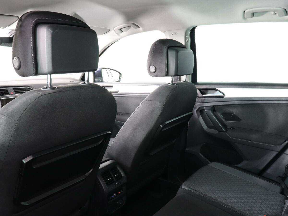 Купить Volkswagen Tiguan с пробегом. Фото: #11