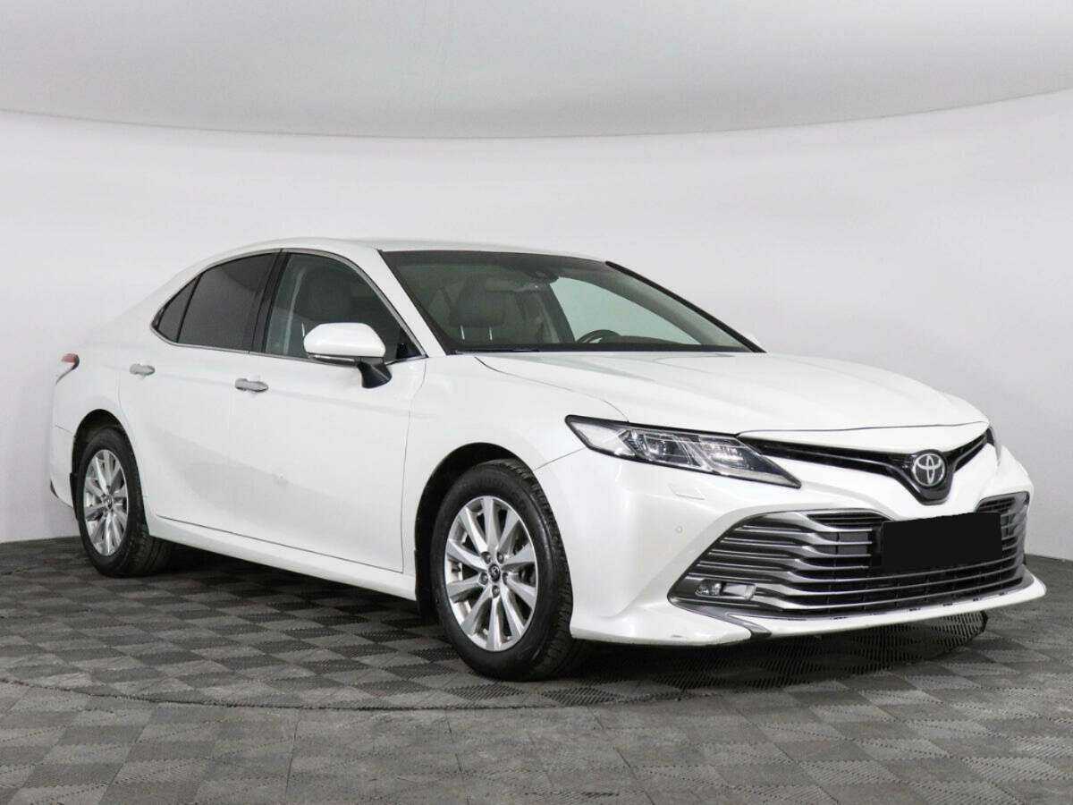Купить Toyota Camry с пробегом. Фото: #2