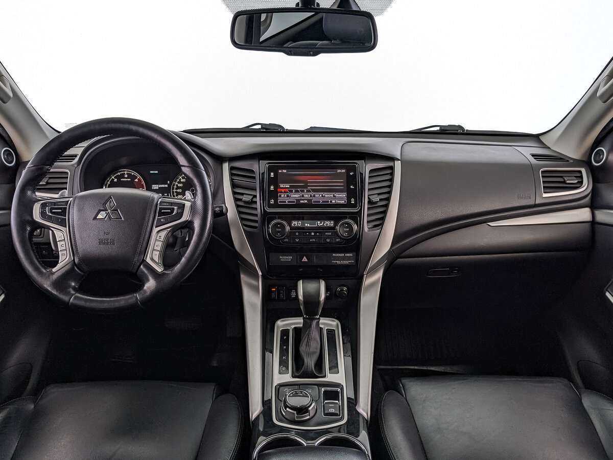 Купить Mitsubishi Pajero Sport с пробегом. Фото: #9