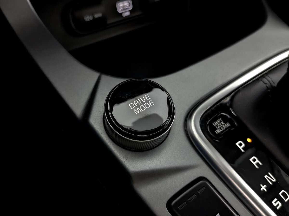 Купить Kia Seltos с пробегом. Фото: #23