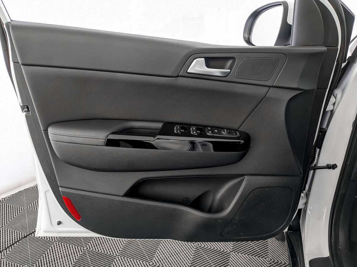Купить Kia Sportage с пробегом. Фото: #14