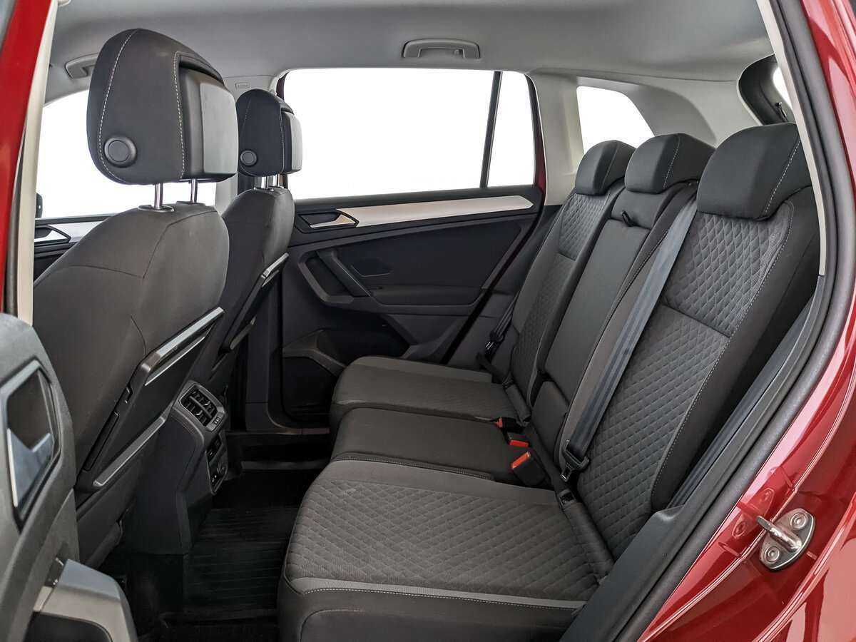 Купить Volkswagen Tiguan с пробегом. Фото: #13