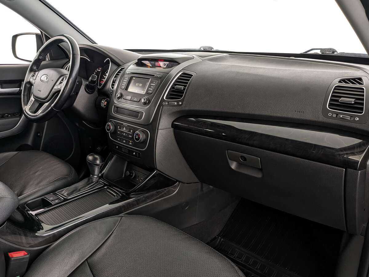 Купить Kia Sorento с пробегом. Фото: #10