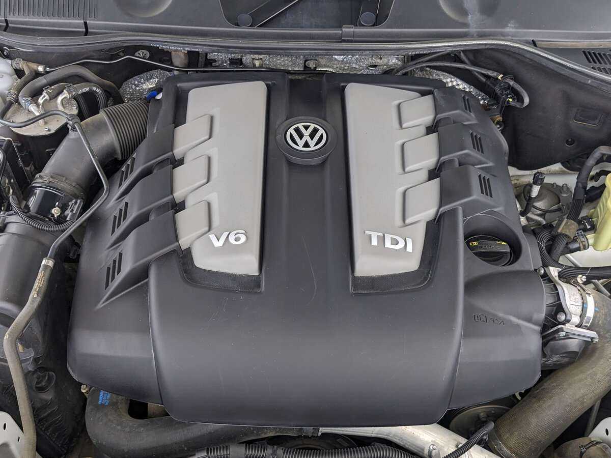 Купить Volkswagen Touareg с пробегом. Фото: #8