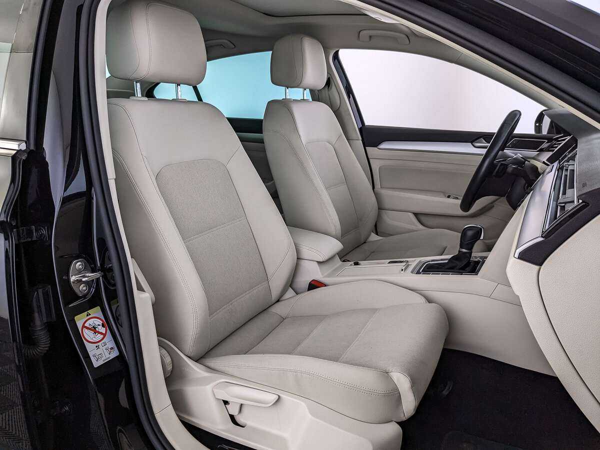 Купить Volkswagen Passat с пробегом. Фото: #19