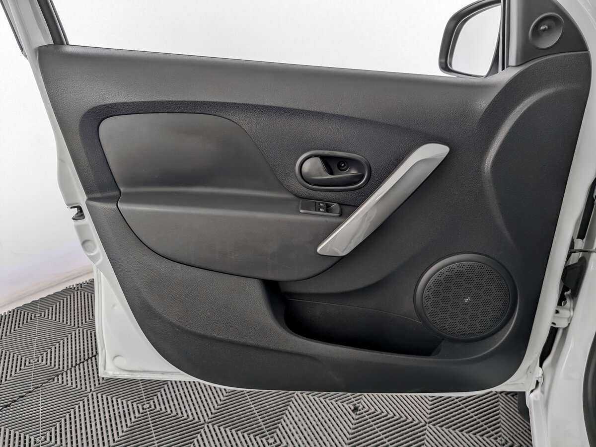 Продажа Б/У Рено Сандеро. Фото: #13