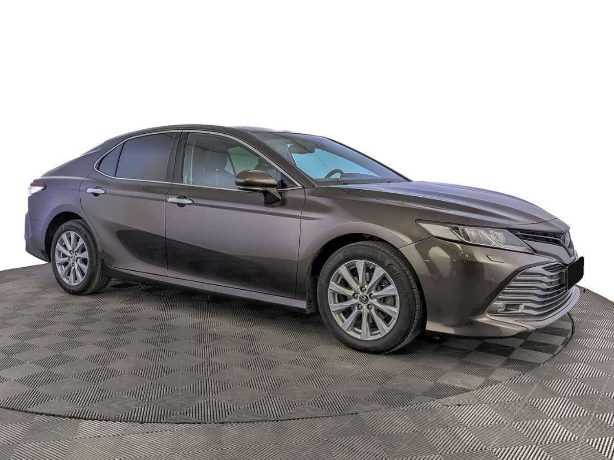 Купить Toyota Camry с пробегом. Фото: #2