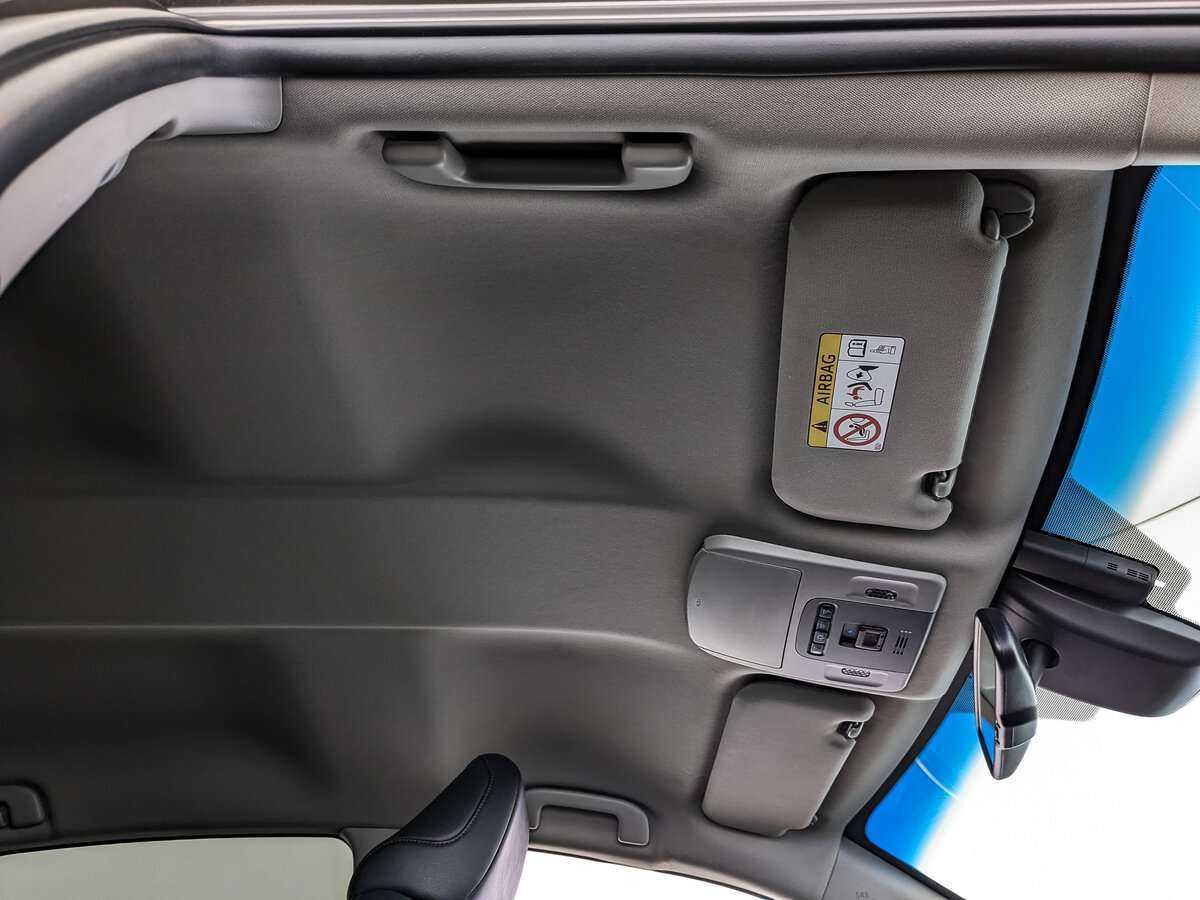 Купить Toyota Camry с пробегом. Фото: #18