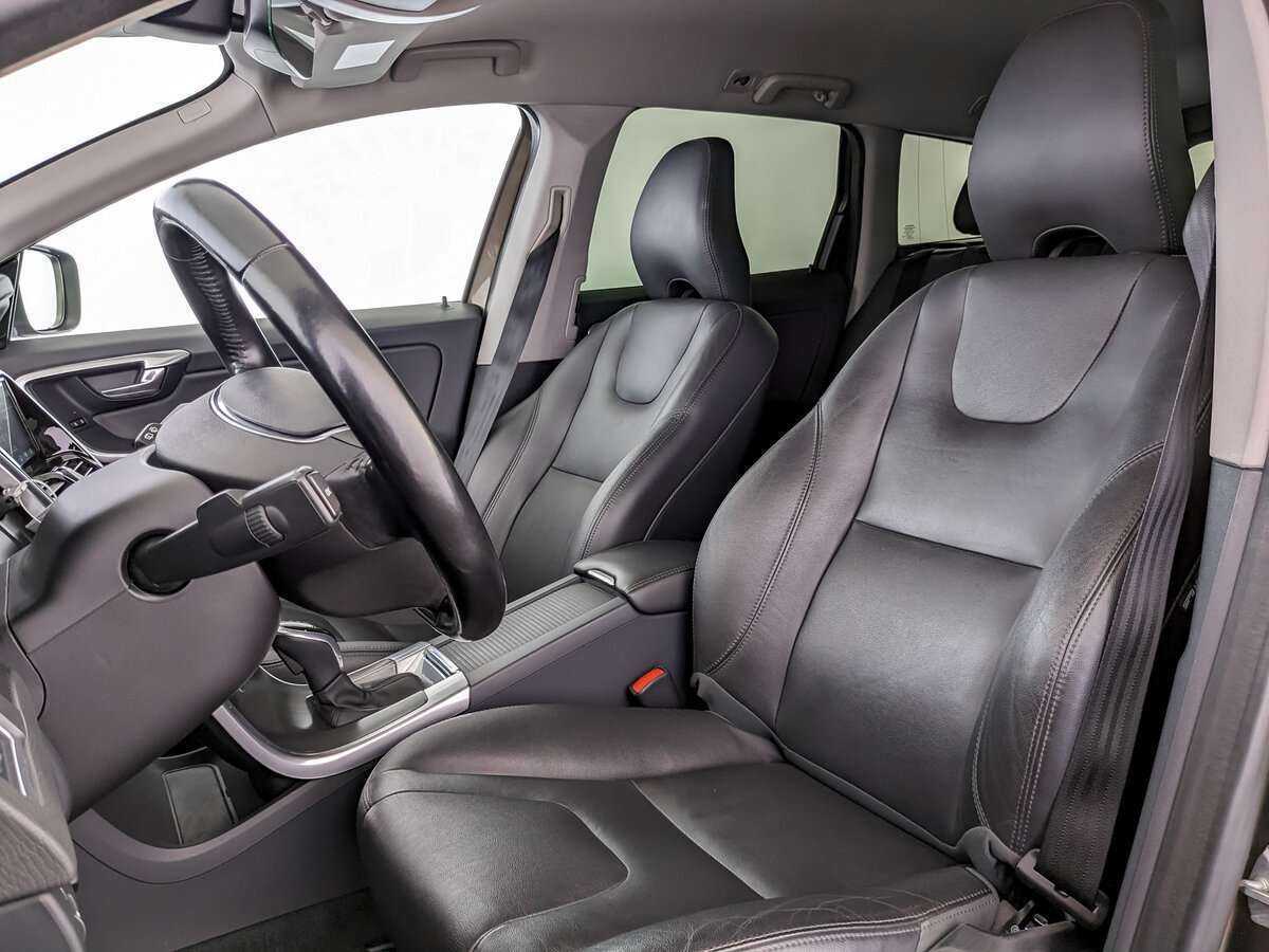 Купить Volvo XC60 с пробегом. Фото: #18