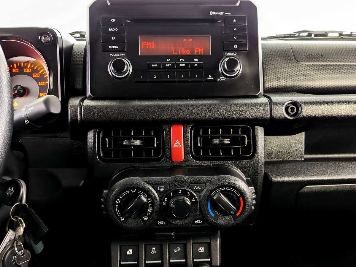 Купить Suzuki Jimny с пробегом. Фото: #12