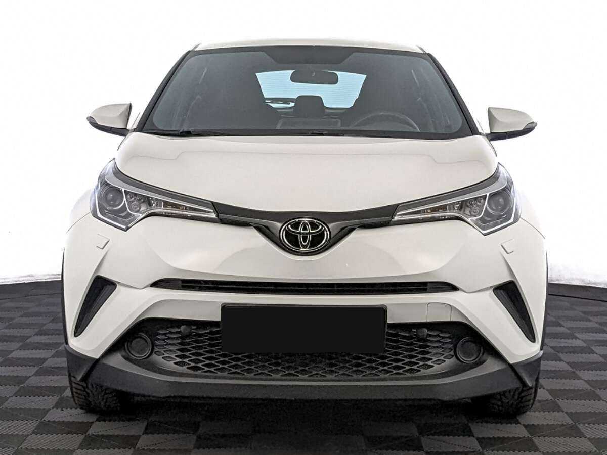 Купить Toyota C-HR с пробегом. Фото: #1