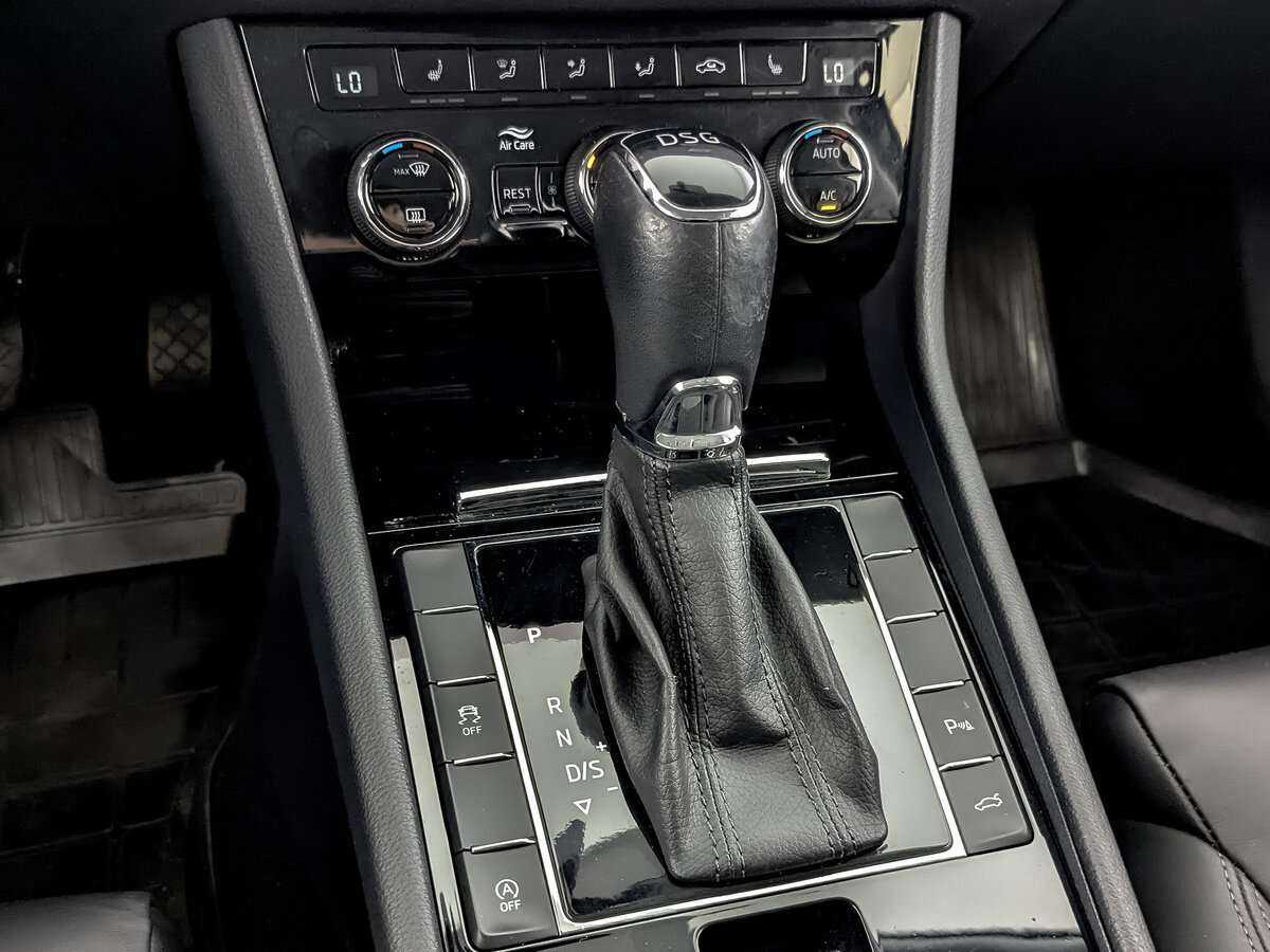 Купить Skoda Superb с пробегом. Фото: #21