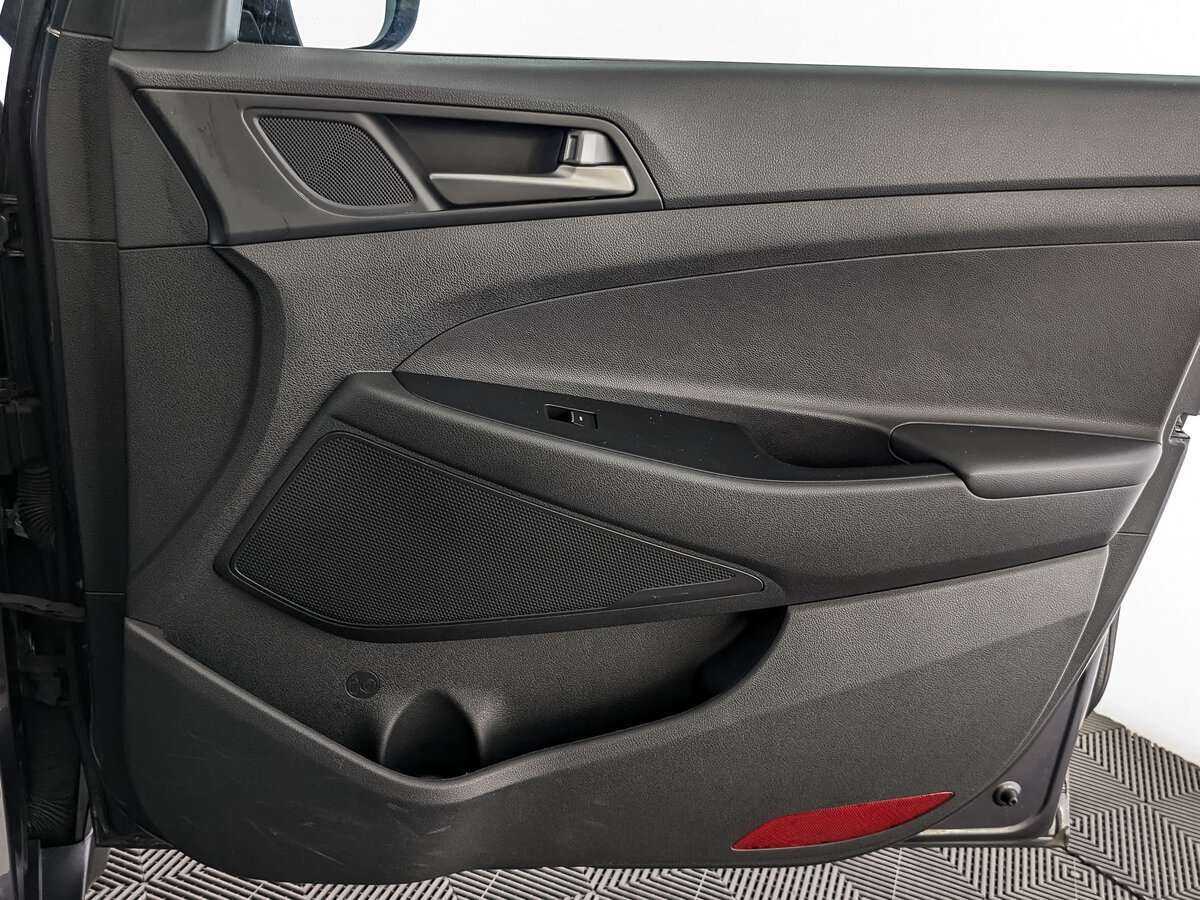 Купить Hyundai Tucson с пробегом. Фото: #24