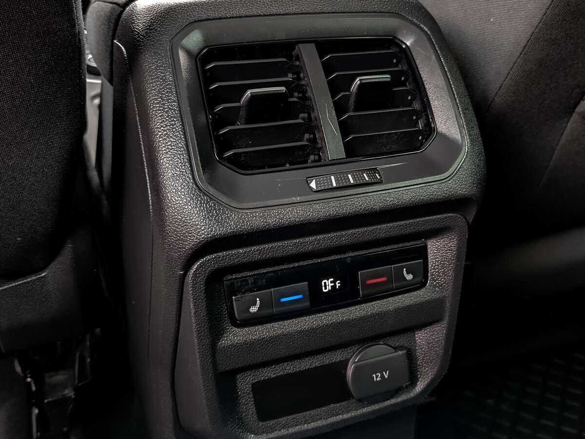 Купить Volkswagen Tiguan с пробегом. Фото: #21